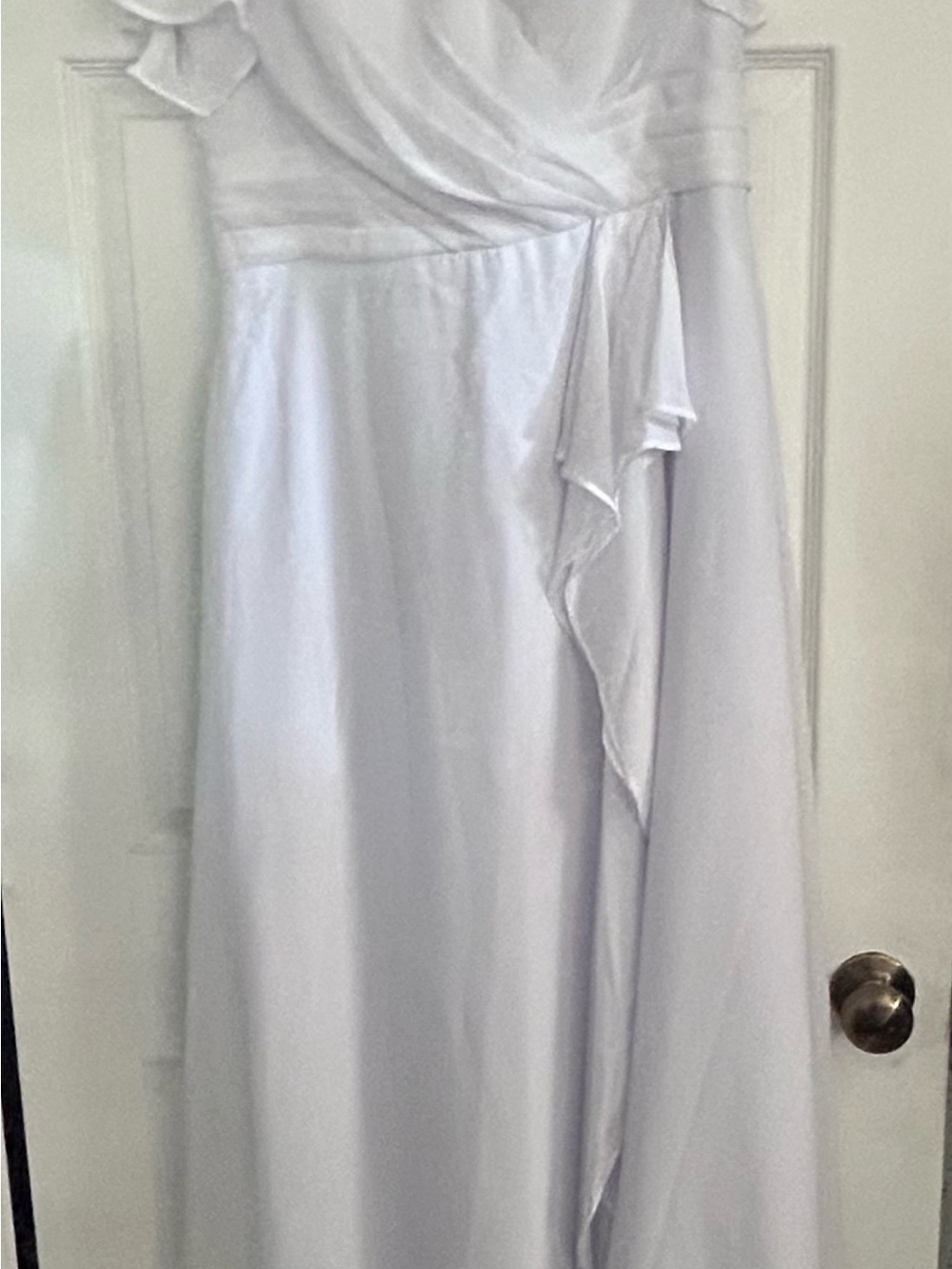 White gown, light weight with pockets and lace up back . By ROSEGOD